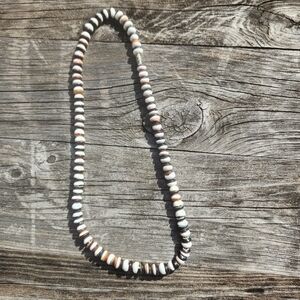 Elegant Multicolor Beaded Necklace